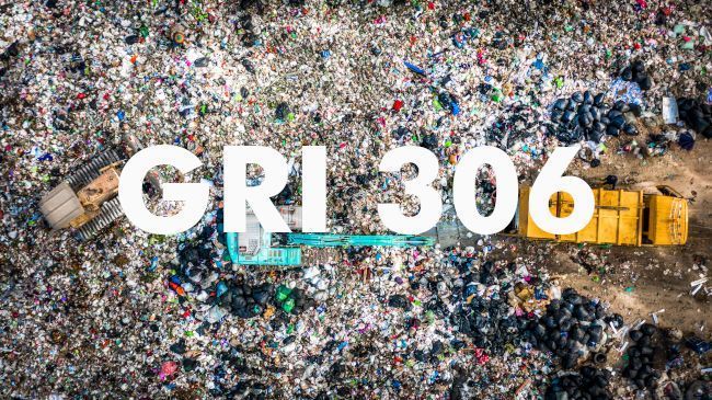 GRI 306 sobre imagen de vertedero visto desde arriba